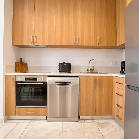 Arcadia 1 201 2 Bed דירה